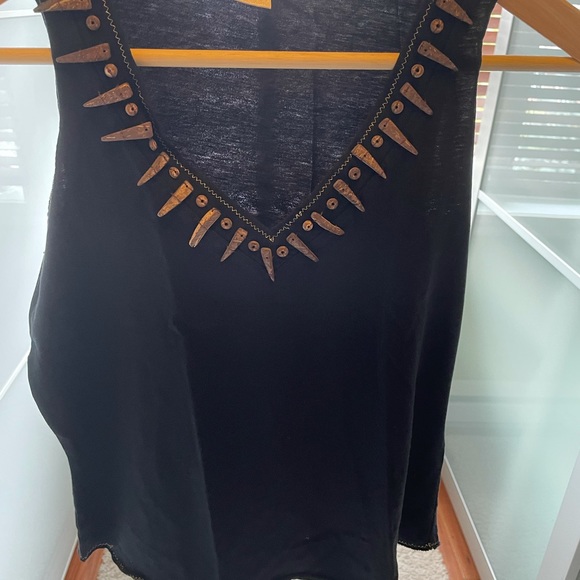 Top - Picture 1 of 1